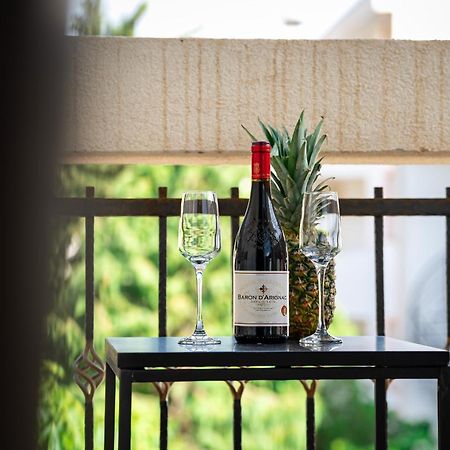 Delfin Apartments Сутоморе Екстер'єр фото