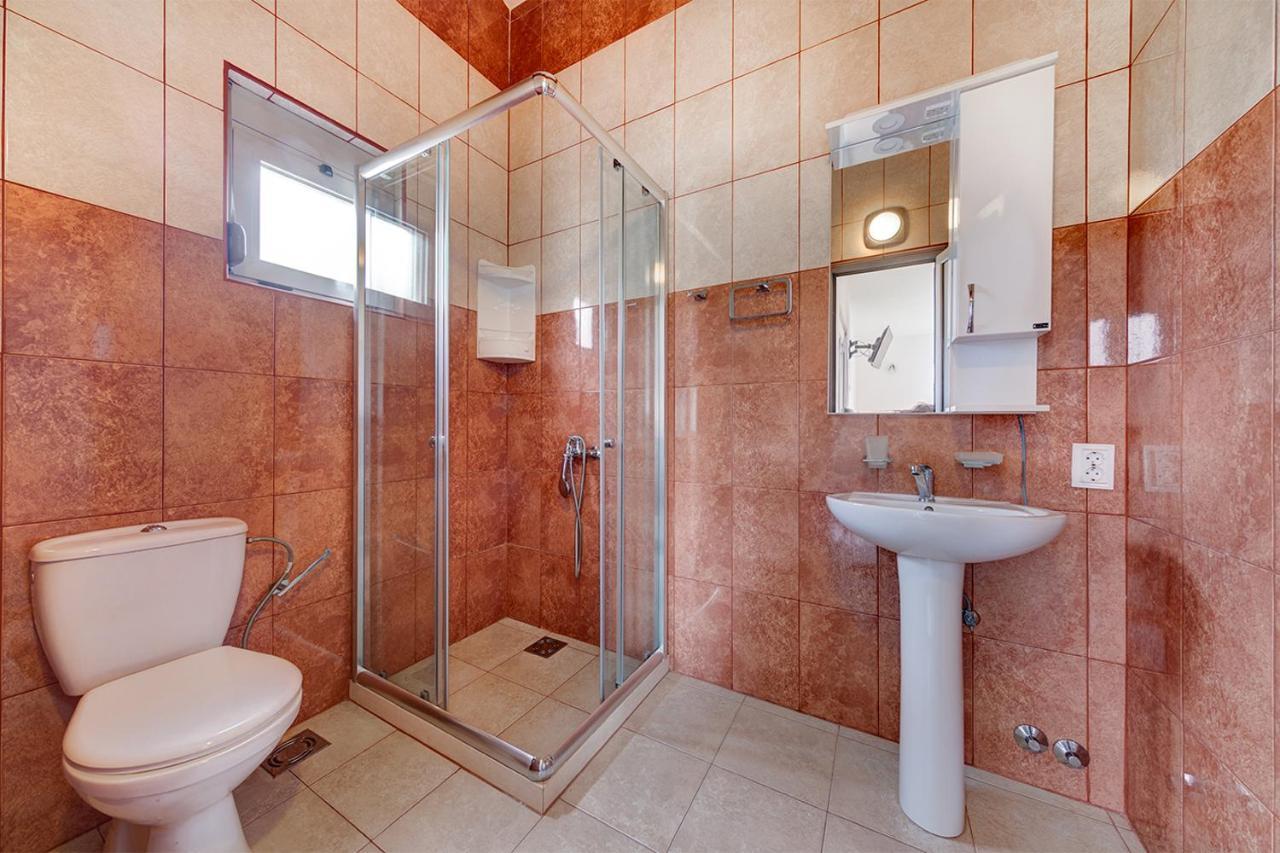 Delfin Apartments Сутоморе Екстер'єр фото