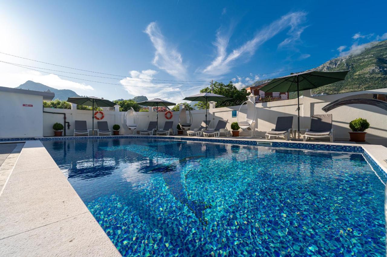 Delfin Apartments Сутоморе Екстер'єр фото