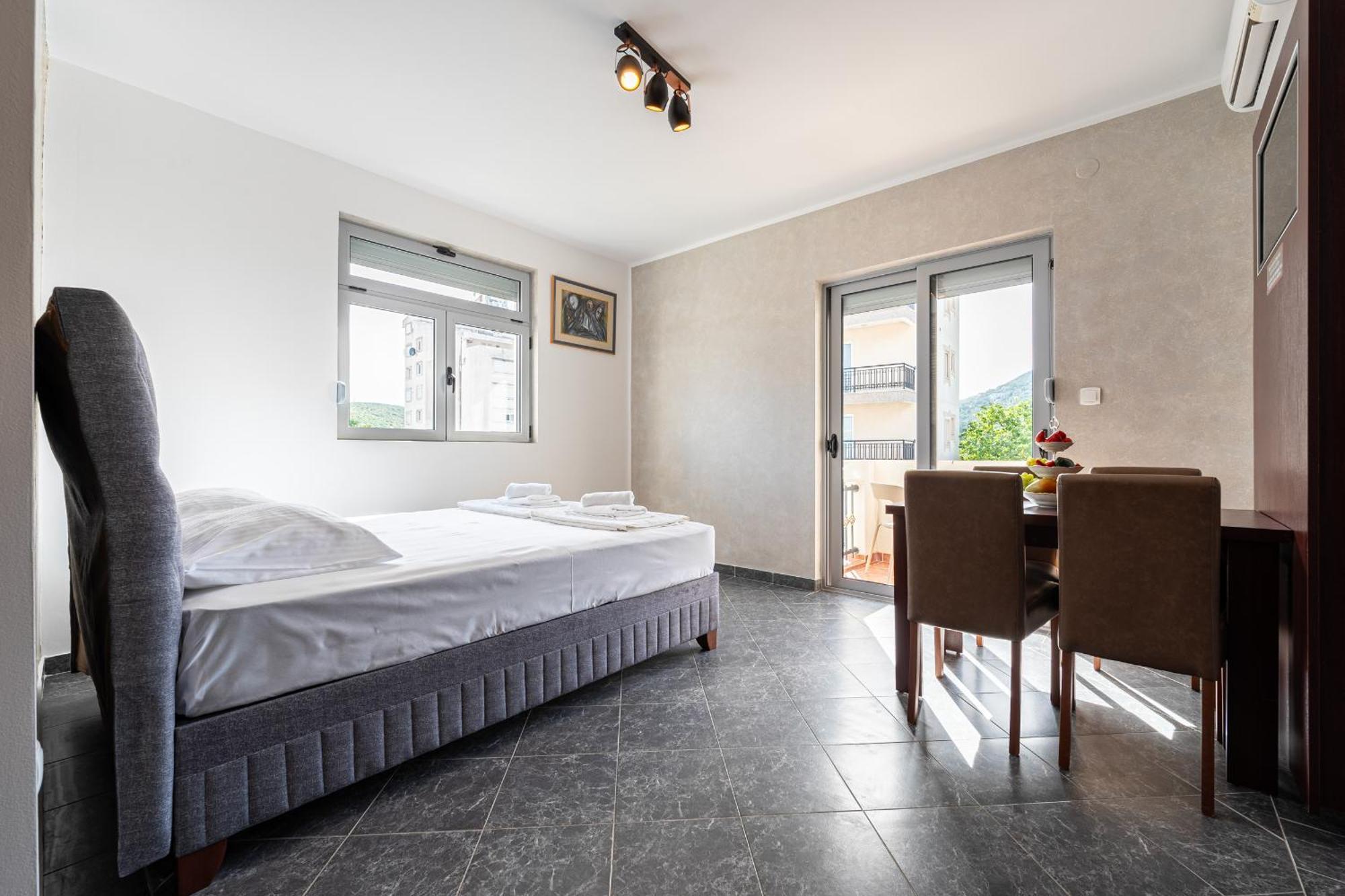 Delfin Apartments Сутоморе Екстер'єр фото